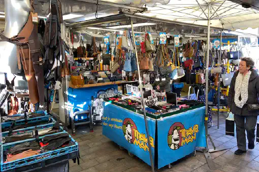 Elke woensdag Weekmarkt in Loosduinen